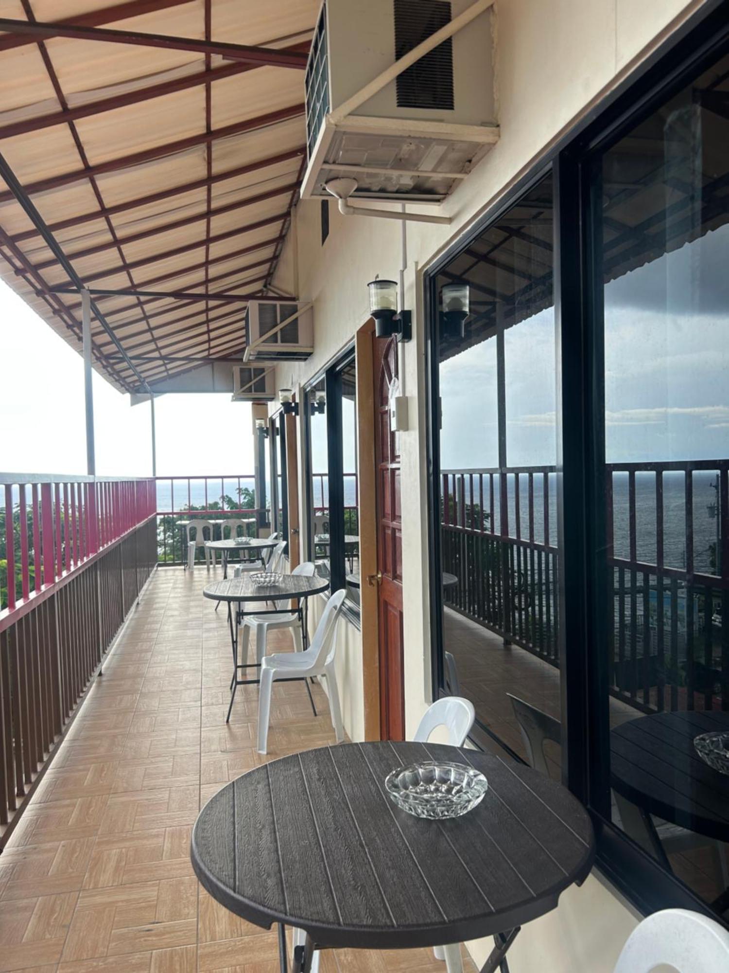 The Biggies Inn Oslob Exterior photo